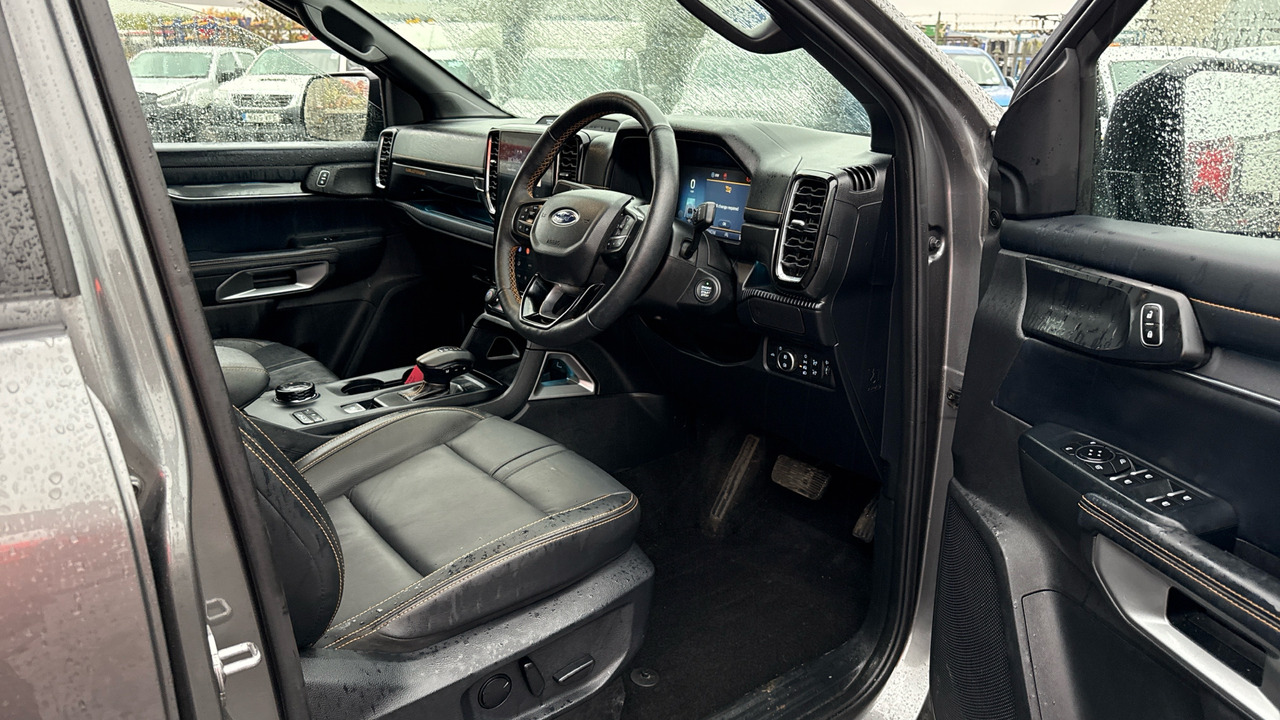 FORD RANGER WILDTRAK 2.0 ECOBLUE 205PS - Pick-up, Carrinha cabine dupla: foto 5 FORD RANGER WILDTRAK 2.0 ECOBLUE 205PS - Pick-up, Carrinha cabine dupla: foto 5