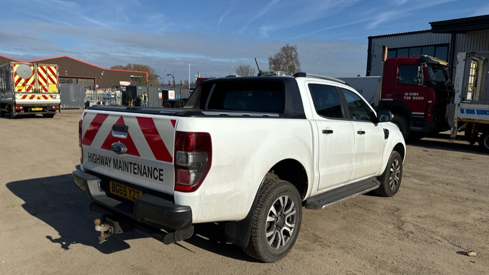 FORD RANGER WILDTRAK 2.0 ECOBLUE - Pick-up, Carrinha cabine dupla: foto 4 FORD RANGER WILDTRAK 2.0 ECOBLUE - Pick-up, Carrinha cabine dupla: foto 4