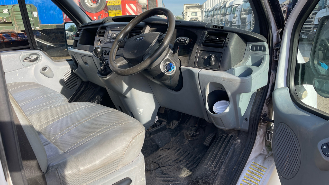 FORD TRANSIT 280 TDCi 100PS - Furgão compacto: foto 5 FORD TRANSIT 280 TDCi 100PS - Furgão compacto: foto 5