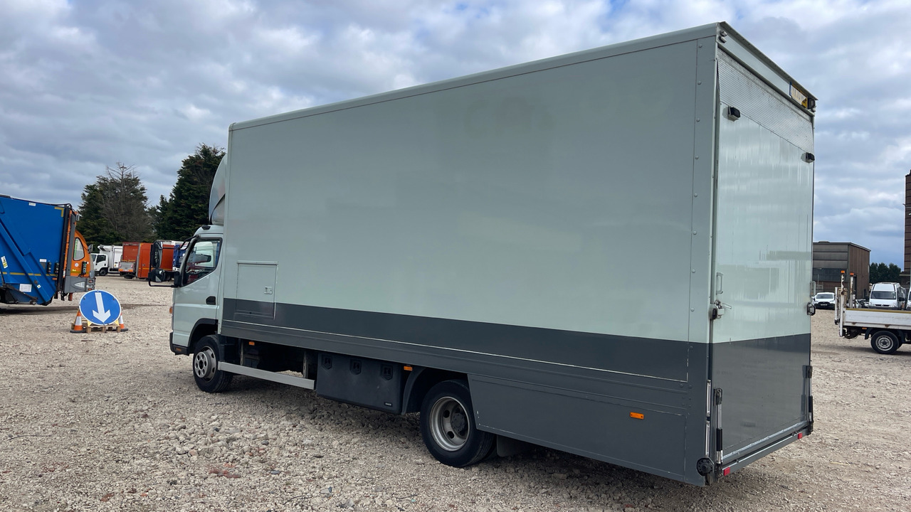 FUSO CANTER 7C15 - Caminhão transporte de veículos: foto 3 FUSO CANTER 7C15 - Caminhão transporte de veículos: foto 3