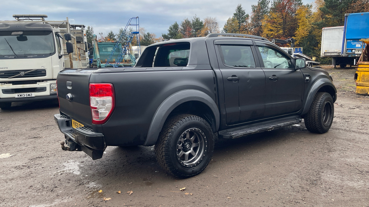 Ford Ranger 3.2 TDCi 200PS WILDTRAK - Pick-up, Carrinha cabine dupla: foto 4 Ford Ranger 3.2 TDCi 200PS WILDTRAK - Pick-up, Carrinha cabine dupla: foto 4