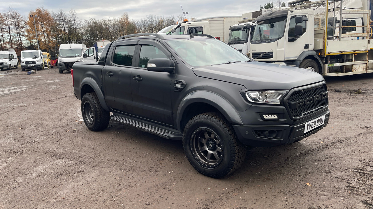 Ford Ranger 3.2 TDCi 200PS WILDTRAK - Pick-up, Carrinha cabine dupla: foto 1 Ford Ranger 3.2 TDCi 200PS WILDTRAK - Pick-up, Carrinha cabine dupla: foto 1