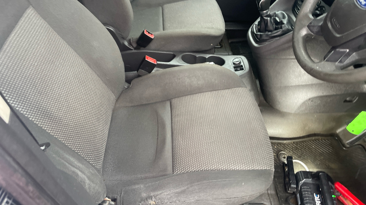 Ford Transit 230 1.6 TDCI 95PS - Carrinha cabine dupla: foto 5 Ford Transit 230 1.6 TDCI 95PS - Carrinha cabine dupla: foto 5