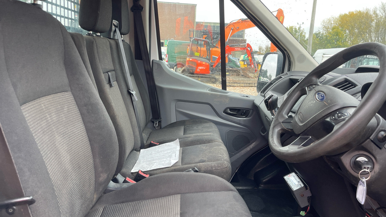 Ford Transit 350 2.0 TDCI 130PS - Furgão caixa aberta: foto 5 Ford Transit 350 2.0 TDCI 130PS - Furgão caixa aberta: foto 5