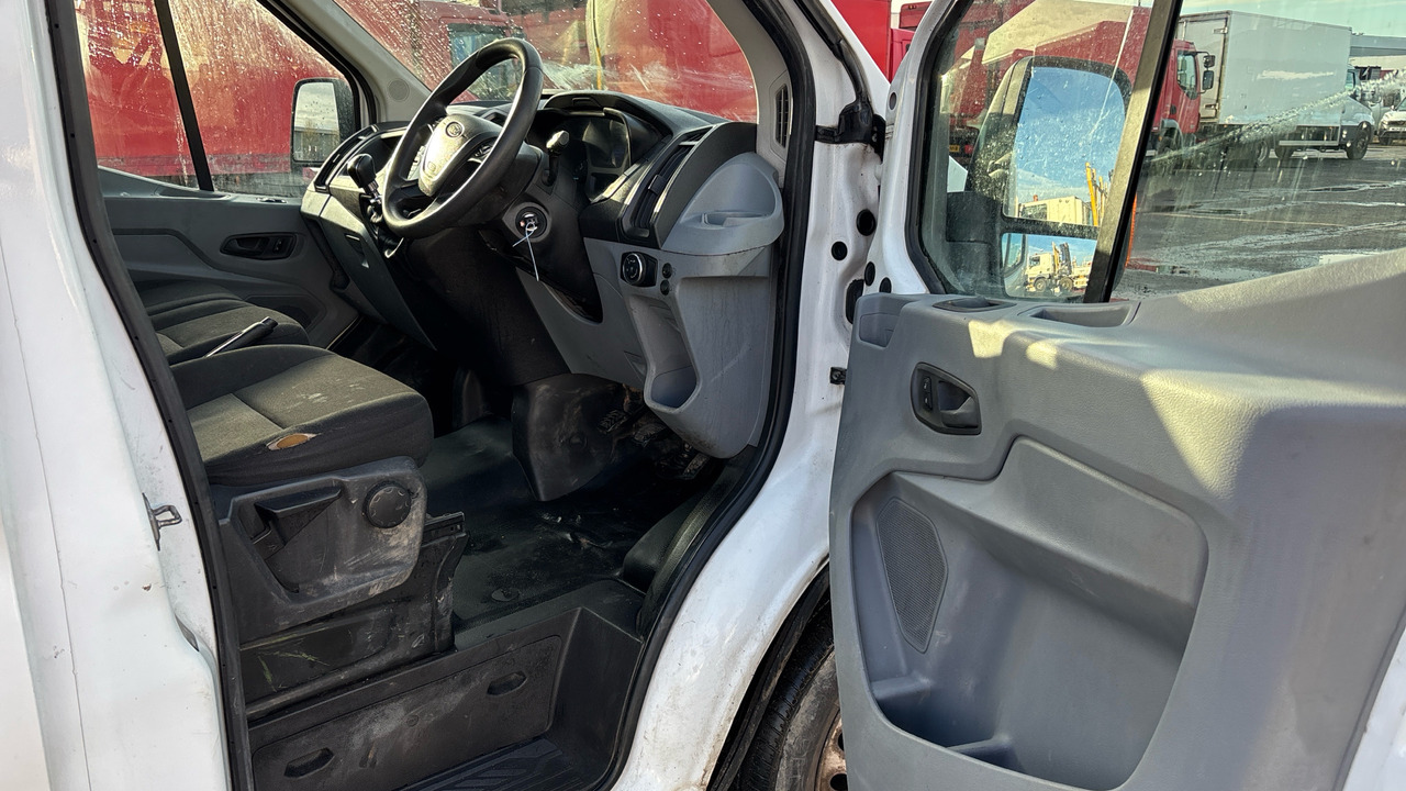 Ford Transit 350 2.2 TDCi 125ps - Furgão caixa aberta: foto 5 Ford Transit 350 2.2 TDCi 125ps - Furgão caixa aberta: foto 5