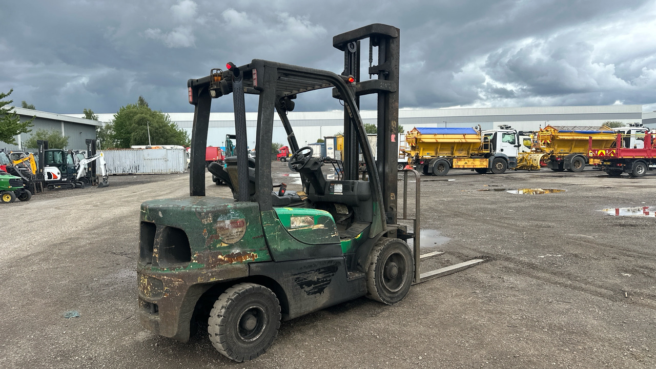 HYSTER H3.0FT - Empilhadeira a diesel: foto 4 HYSTER H3.0FT - Empilhadeira a diesel: foto 4