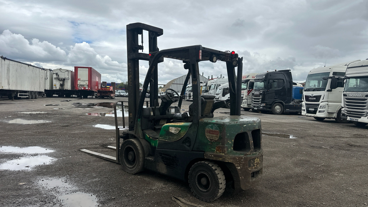 HYSTER H3.0FT - Empilhadeira a diesel: foto 3 HYSTER H3.0FT - Empilhadeira a diesel: foto 3