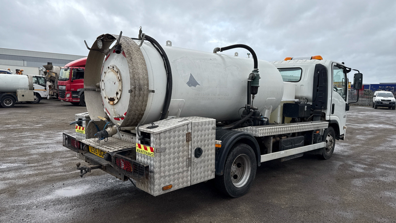 ISUZU N75 190 - Caminhão tanque: foto 4 ISUZU N75 190 - Caminhão tanque: foto 4