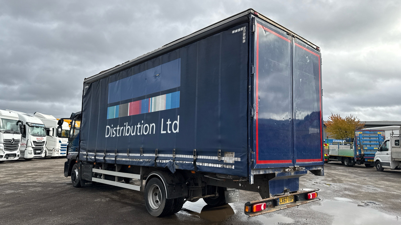 IVECO EUROCARGO 120-210 - Caminhão com lona: foto 3 IVECO EUROCARGO 120-210 - Caminhão com lona: foto 3