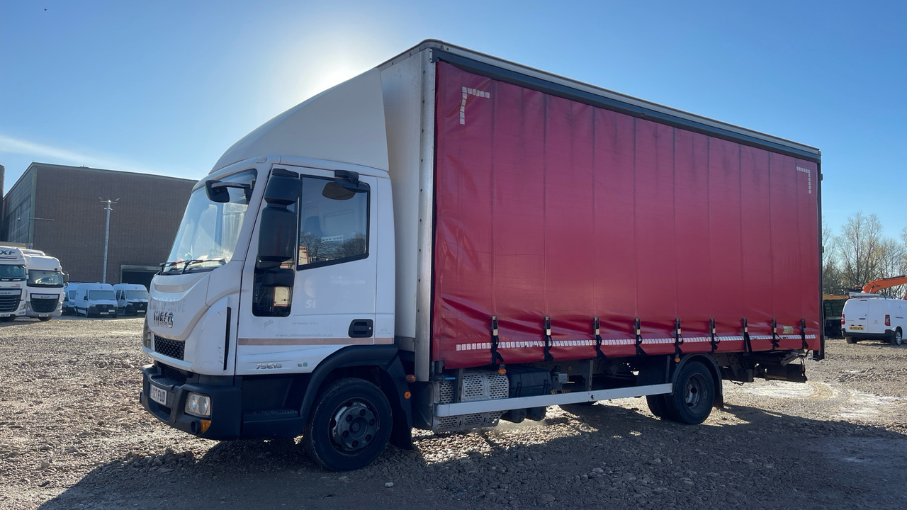 IVECO EUROCARGO 75E16 - Caminhão com lona: foto 2 IVECO EUROCARGO 75E16 - Caminhão com lona: foto 2