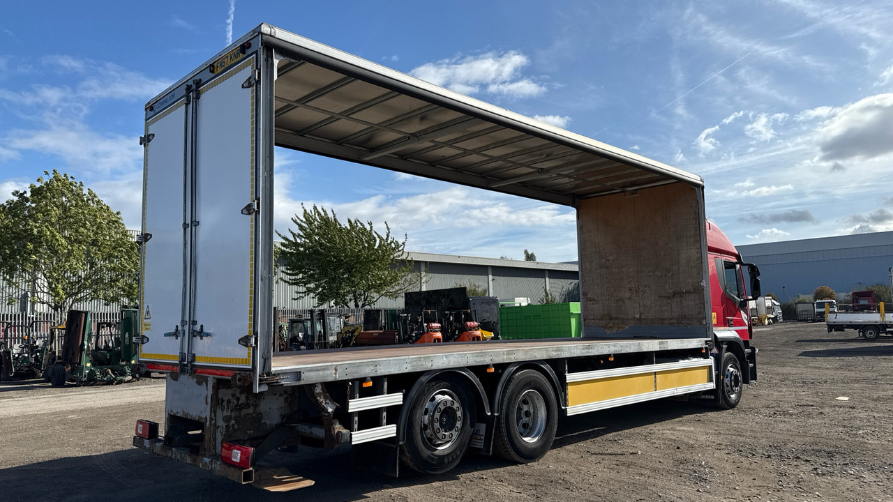 IVECO STRALIS 310 - Caminhão com lona: foto 4 IVECO STRALIS 310 - Caminhão com lona: foto 4