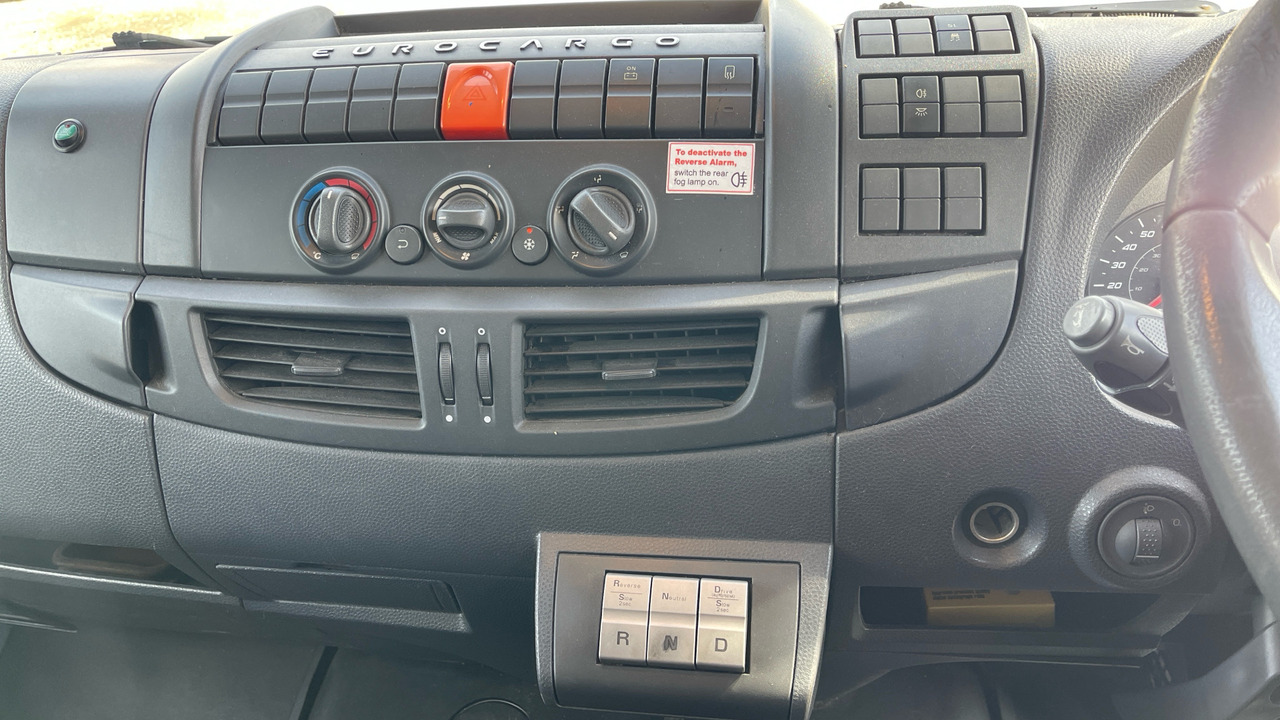 Caminhão com lona Iveco Eurocargo 110E21: foto 7 Caminhão com lona Iveco Eurocargo 110E21: foto 7