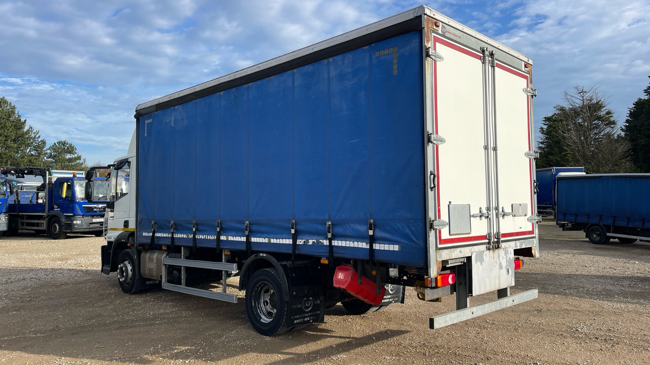 Iveco Eurocargo 110E21 - Caminhão com lona: foto 3 Iveco Eurocargo 110E21 - Caminhão com lona: foto 3