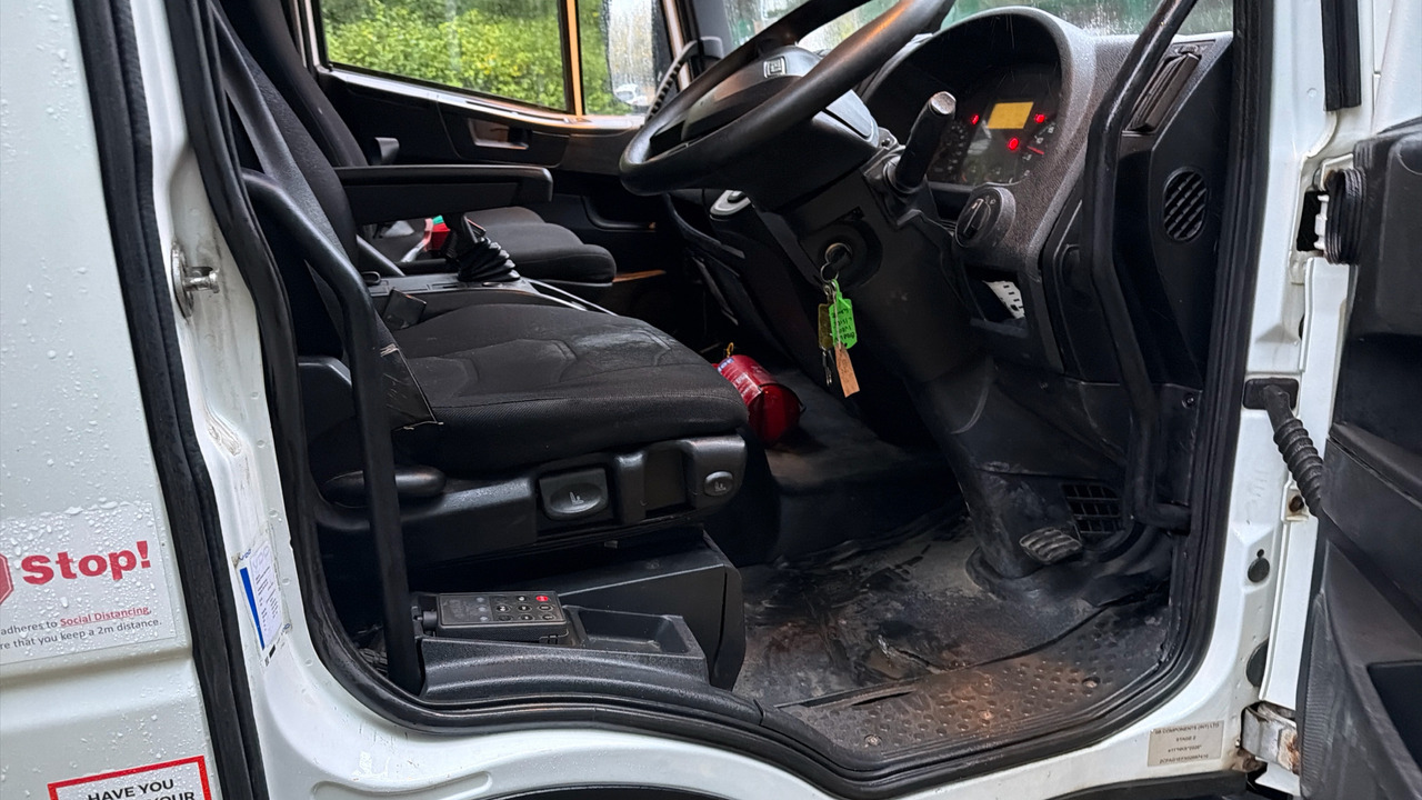 Iveco Eurocargo 120-210 - Caminhão com lona: foto 5 Iveco Eurocargo 120-210 - Caminhão com lona: foto 5