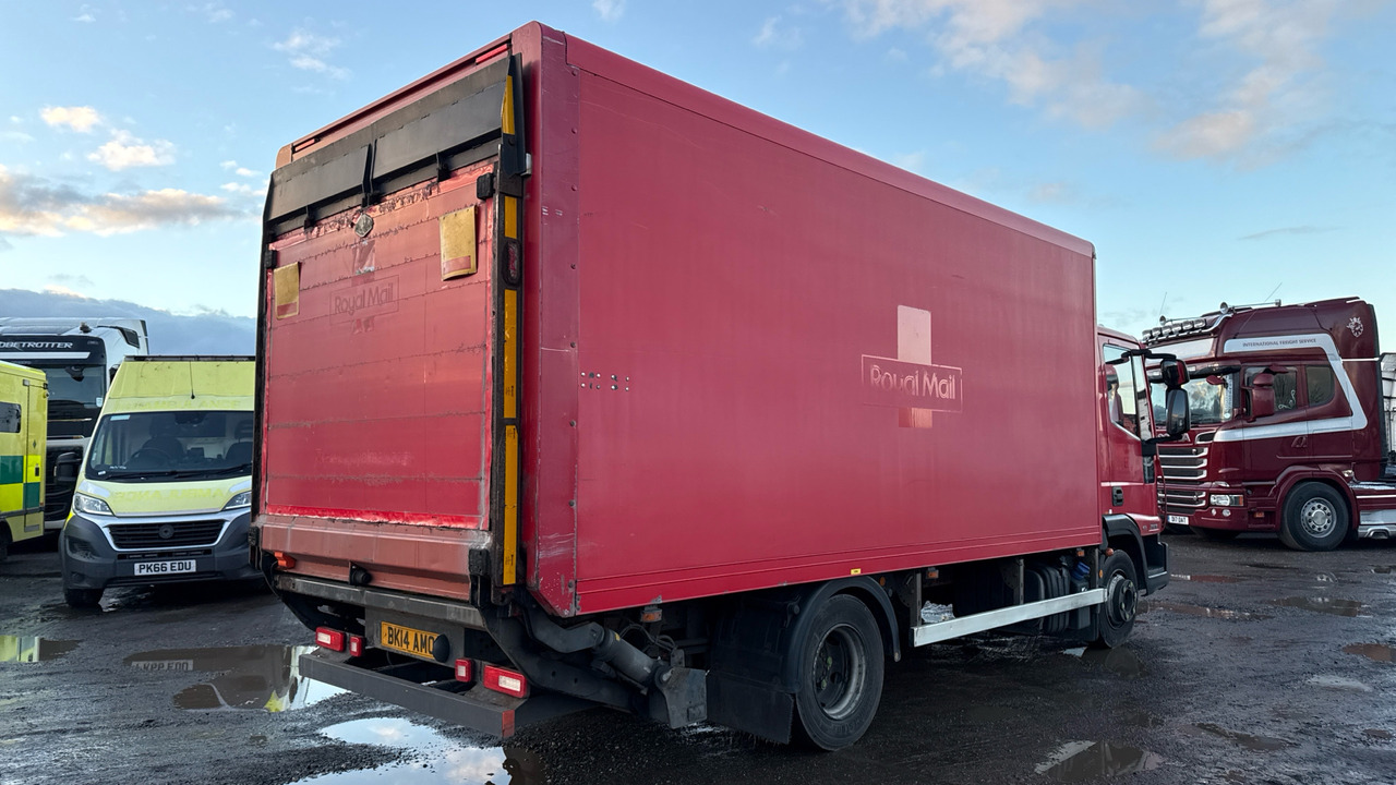 Iveco Eurocargo 75E16 - Caminhão furgão: foto 4 Iveco Eurocargo 75E16 - Caminhão furgão: foto 4