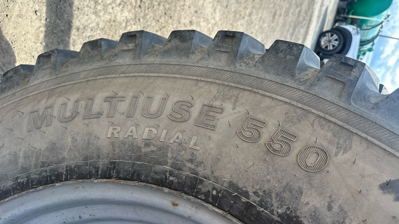 Trator MASSEY FERGUSON 5712 DYNA 4: foto 15