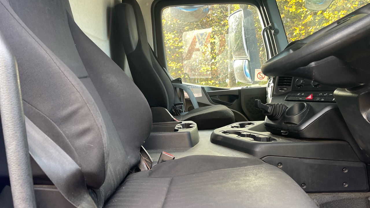 MERCEDES-BENZ ANTOS  2532 - Caminhão com lona: foto 5 MERCEDES-BENZ ANTOS  2532 - Caminhão com lona: foto 5