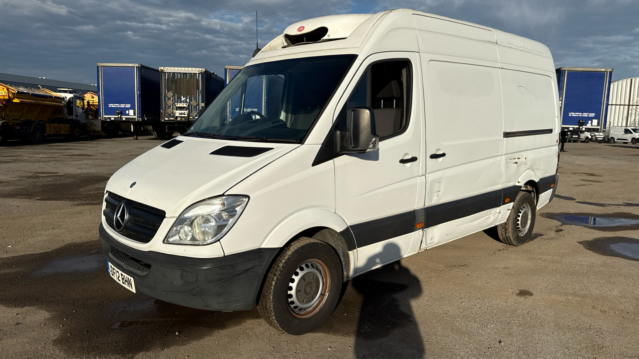 MERCEDES-BENZ SPRINTER 313 CDI - Carrinha frigorífica: foto 2 MERCEDES-BENZ SPRINTER 313 CDI - Carrinha frigorífica: foto 2
