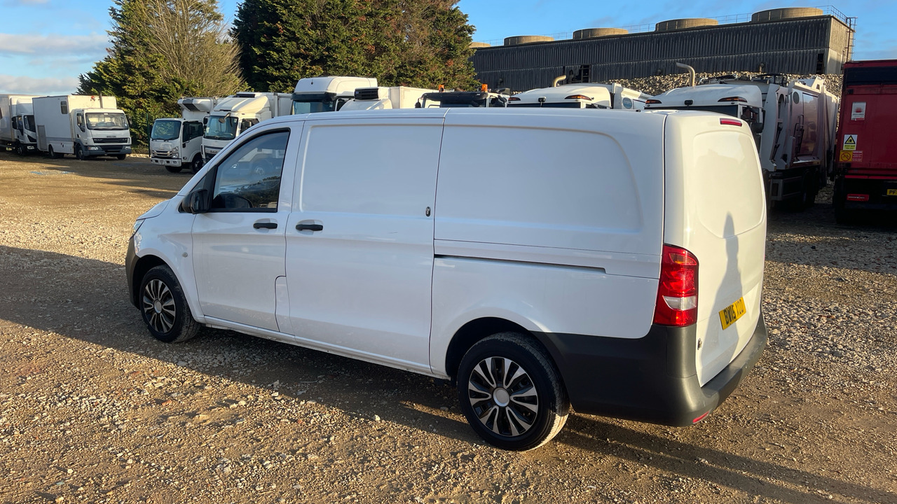 MERCEDES-BENZ VITO 114 CDI BLUE TEC - Furgão compacto: foto 3 MERCEDES-BENZ VITO 114 CDI BLUE TEC - Furgão compacto: foto 3