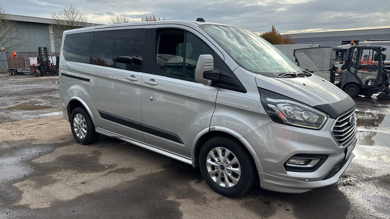 FORD TURNEO CUSTOM 320 2.0 EcoBlue 105ps - Máquina de outro: foto 1 FORD TURNEO CUSTOM 320 2.0 EcoBlue 105ps - Máquina de outro: foto 1