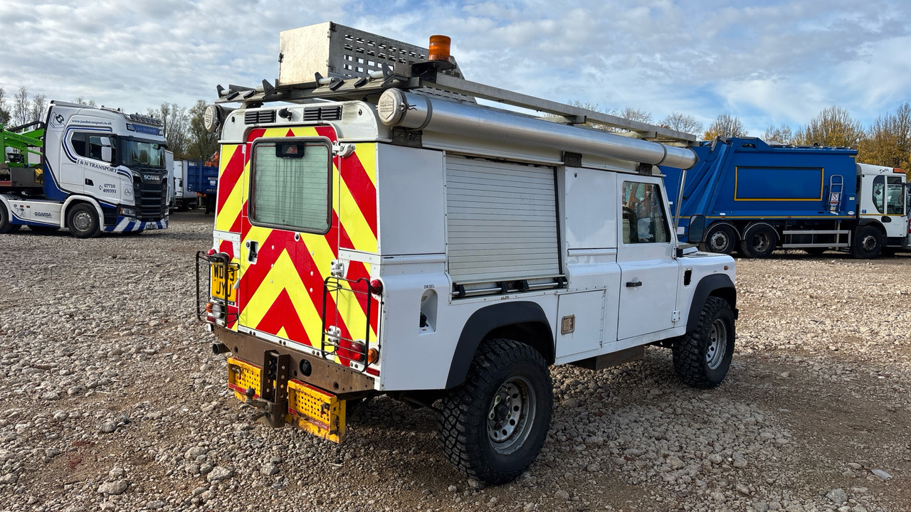 Land Rover Defender 110 2.2 TDCI Hard Top - Máquina de outro: foto 4 Land Rover Defender 110 2.2 TDCI Hard Top - Máquina de outro: foto 4
