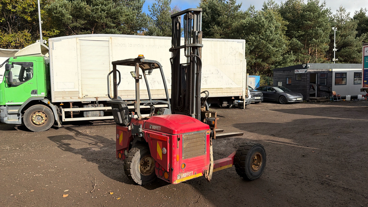 MOFFETT M4 20.3 - Máquina de outro: foto 3 MOFFETT M4 20.3 - Máquina de outro: foto 3