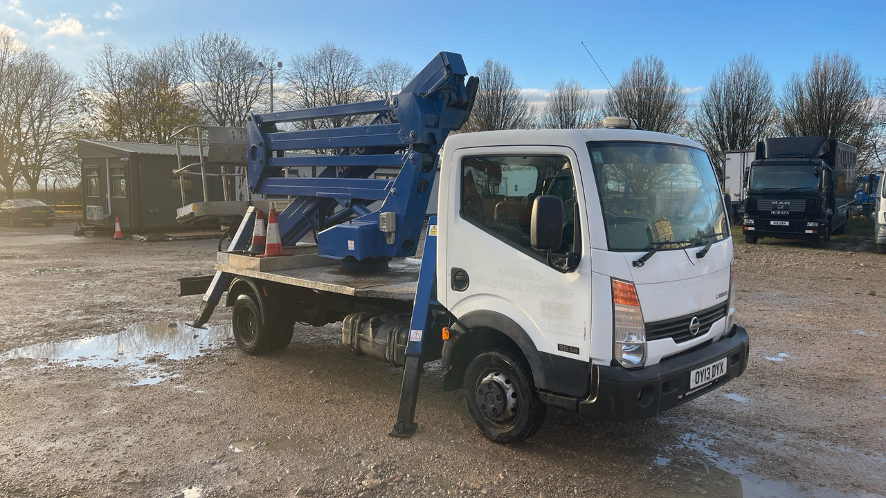 NISSAN CABSTAR 35.14 - Caminhão com plataforma aérea: foto 1 NISSAN CABSTAR 35.14 - Caminhão com plataforma aérea: foto 1