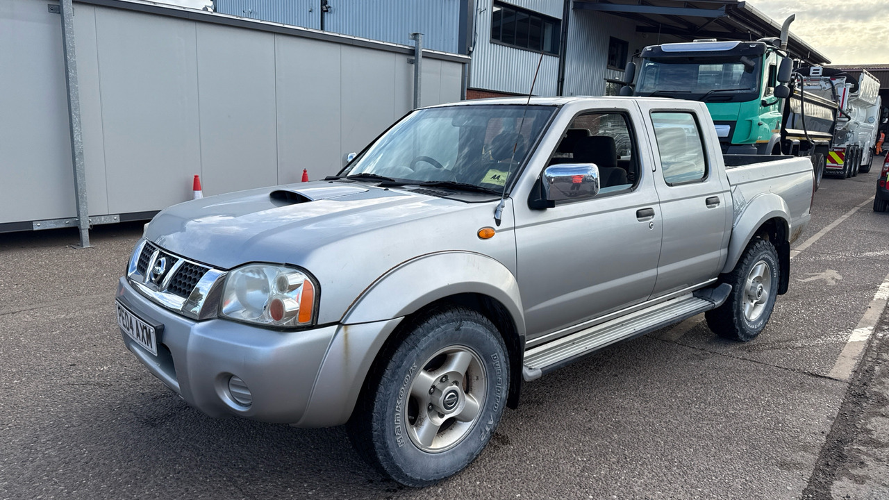 NISSAN D22 2.5 DI - Pick-up, Carrinha cabine dupla: foto 2 NISSAN D22 2.5 DI - Pick-up, Carrinha cabine dupla: foto 2