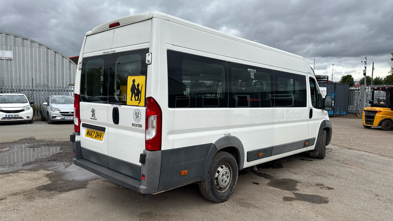 PEUGEOT BOXER 2.0 BLUEHDI 130PS - Micro-ônibus, Furgão de passageiros: foto 4 PEUGEOT BOXER 2.0 BLUEHDI 130PS - Micro-ônibus, Furgão de passageiros: foto 4