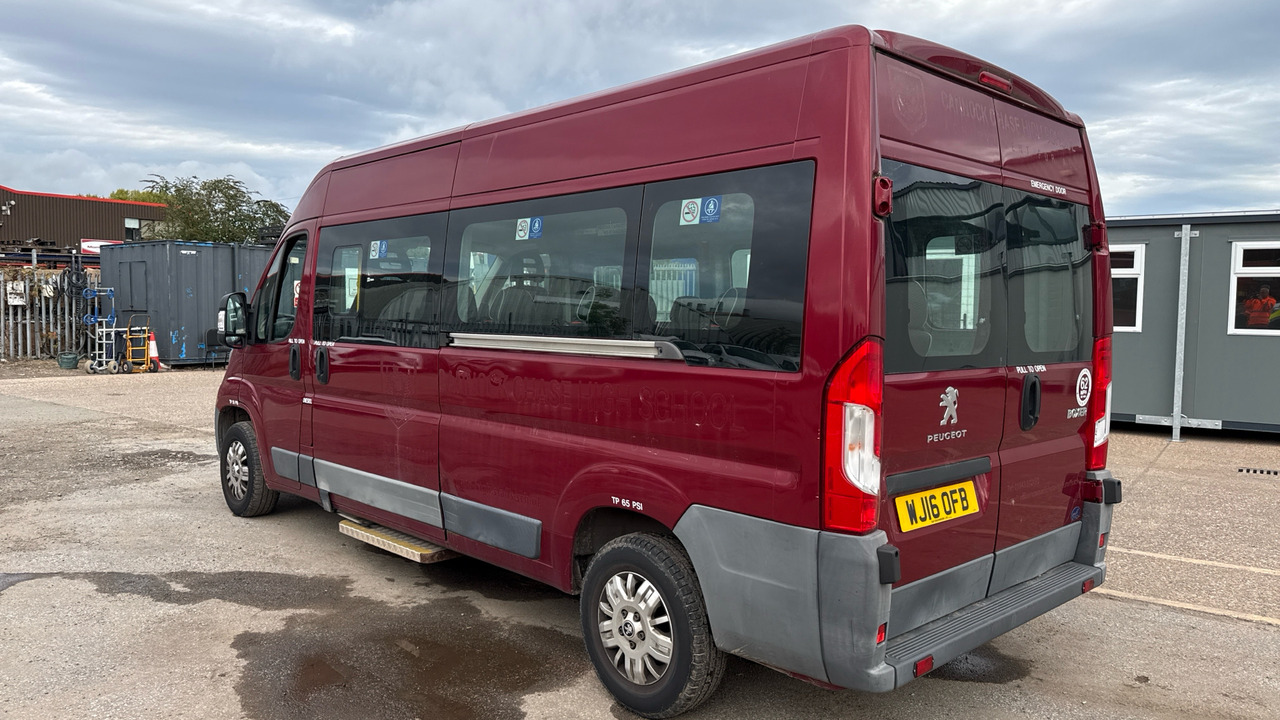 PEUGEOT BOXER 335 2.2 HDi H2 130ps - Micro-ônibus, Furgão de passageiros: foto 3 PEUGEOT BOXER 335 2.2 HDi H2 130ps - Micro-ônibus, Furgão de passageiros: foto 3