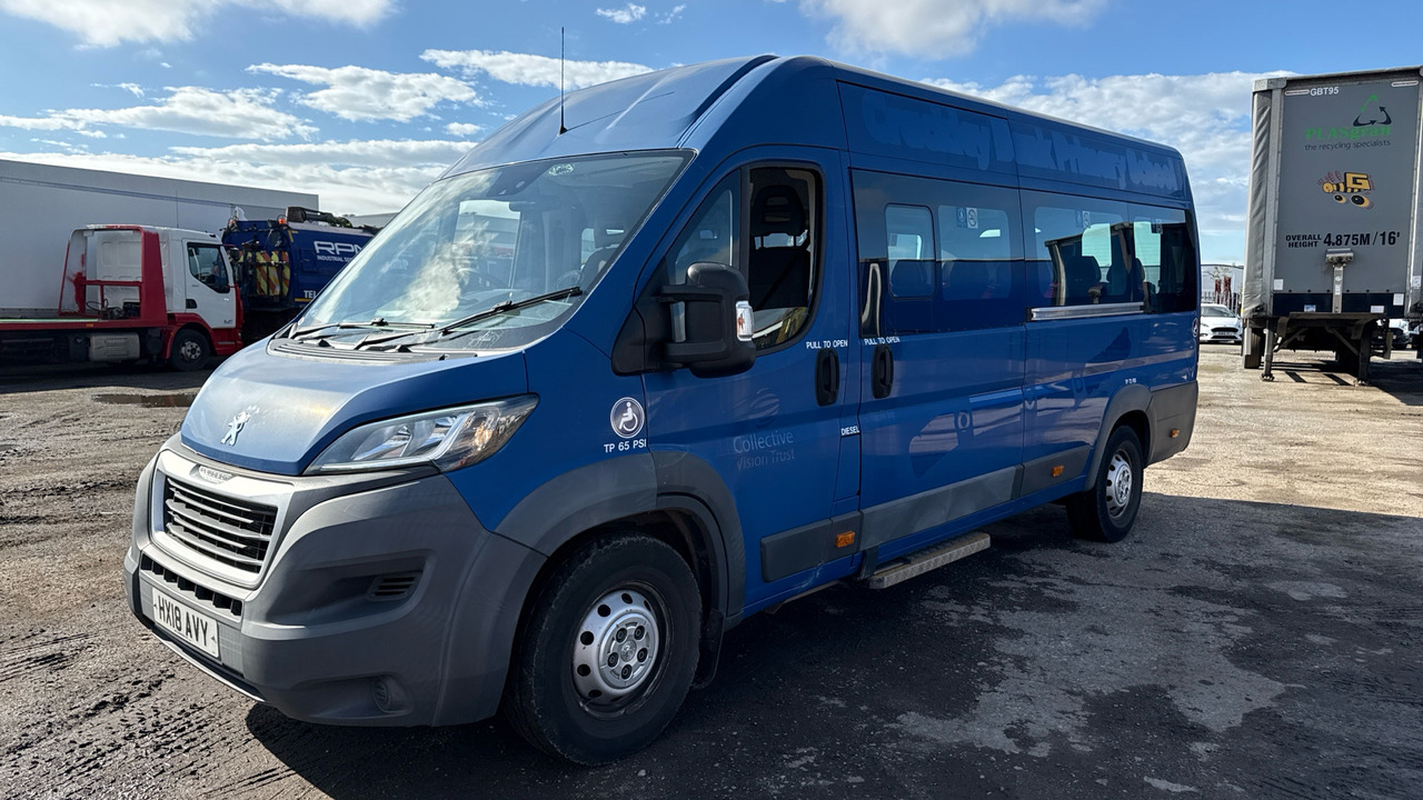 PEUGEOT BOXER 440 2.0 BlueHDi 130ps - Micro-ônibus, Furgão de passageiros: foto 2 PEUGEOT BOXER 440 2.0 BlueHDi 130ps - Micro-ônibus, Furgão de passageiros: foto 2