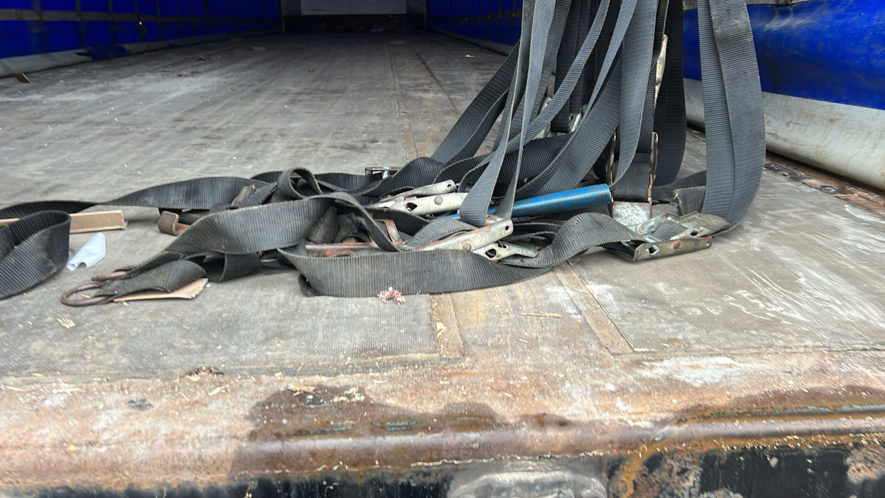 MONTRACON CURTAINSIDE - Reboque: foto 2 MONTRACON CURTAINSIDE - Reboque: foto 2