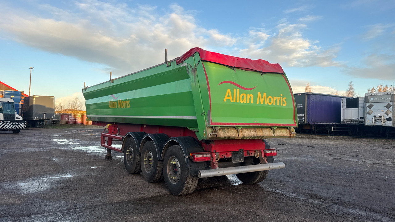 STAS TIPPER 'U' ROCKSTAR - Reboque: foto 4 STAS TIPPER 'U' ROCKSTAR - Reboque: foto 4