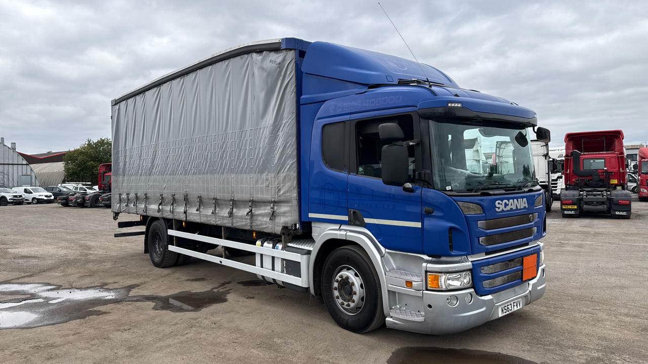 SCANIA P 230 - Caminhão com lona: foto 1 SCANIA P 230 - Caminhão com lona: foto 1