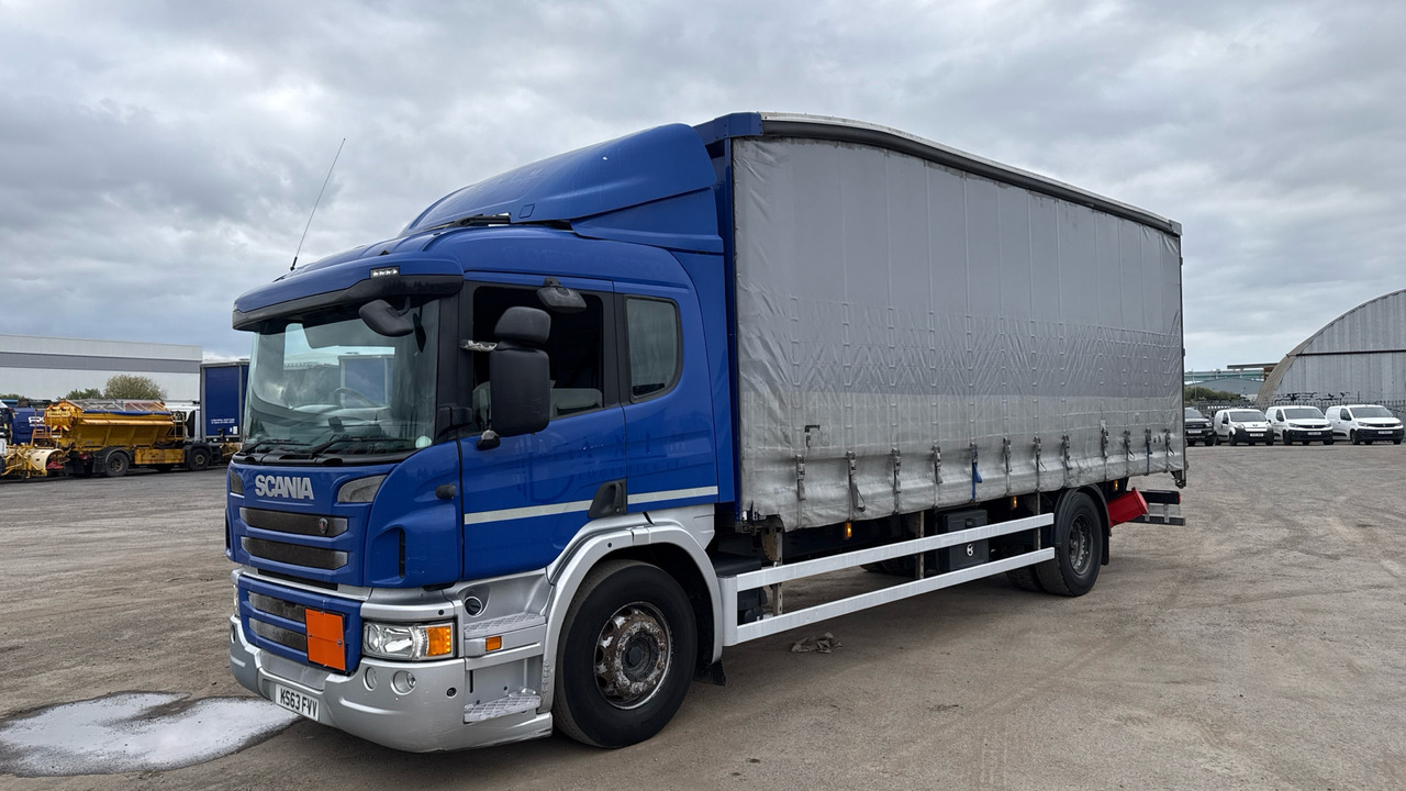 SCANIA P 230 - Caminhão com lona: foto 2 SCANIA P 230 - Caminhão com lona: foto 2