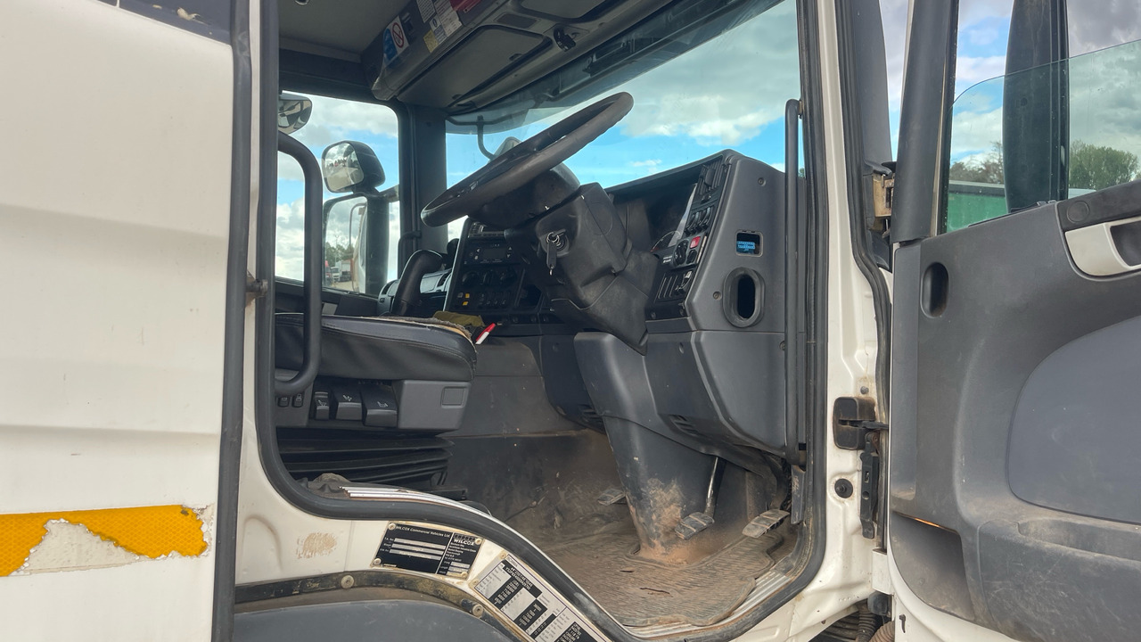 SCANIA P 370 - Caminhão basculante: foto 5 SCANIA P 370 - Caminhão basculante: foto 5