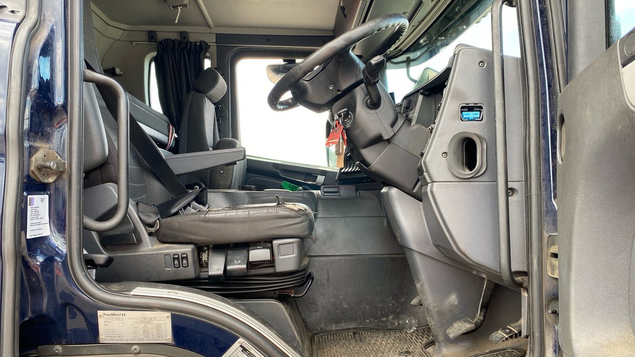 SCANIA P 410 - Caminhão transporte de veículos: foto 5 SCANIA P 410 - Caminhão transporte de veículos: foto 5