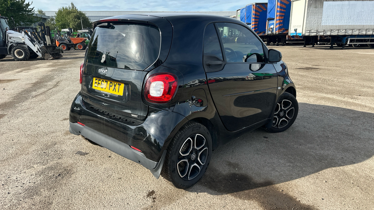SMART FORTWO 0.9 TURBO PRIME PREMIUM - Coupé: foto 4 SMART FORTWO 0.9 TURBO PRIME PREMIUM - Coupé: foto 4