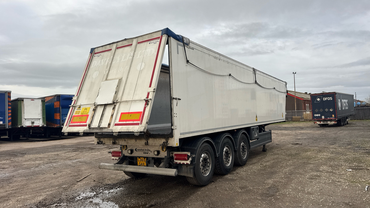 STAS TIPPER - Semireboque basculante: foto 5 STAS TIPPER - Semireboque basculante: foto 5