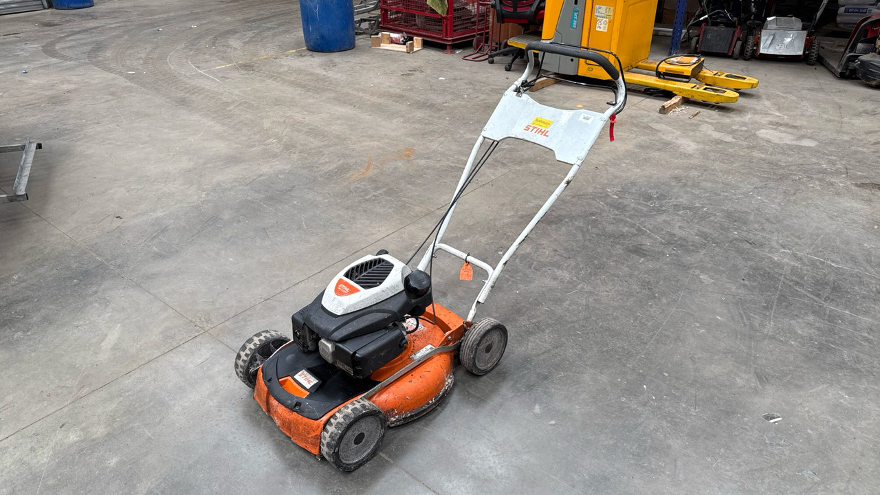 STIHL RM4 RTP - Cortador de grama: foto 2 STIHL RM4 RTP - Cortador de grama: foto 2