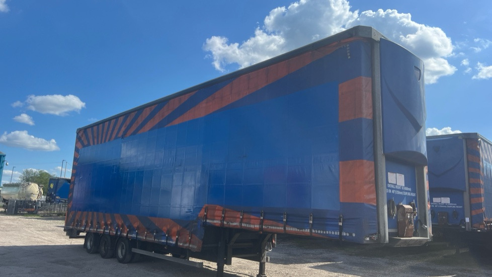 TIGER CURTAINSIDE - DOUBLE DECK - STEPFRAME - Semi-reboque de lona: foto 3 TIGER CURTAINSIDE - DOUBLE DECK - STEPFRAME - Semi-reboque de lona: foto 3