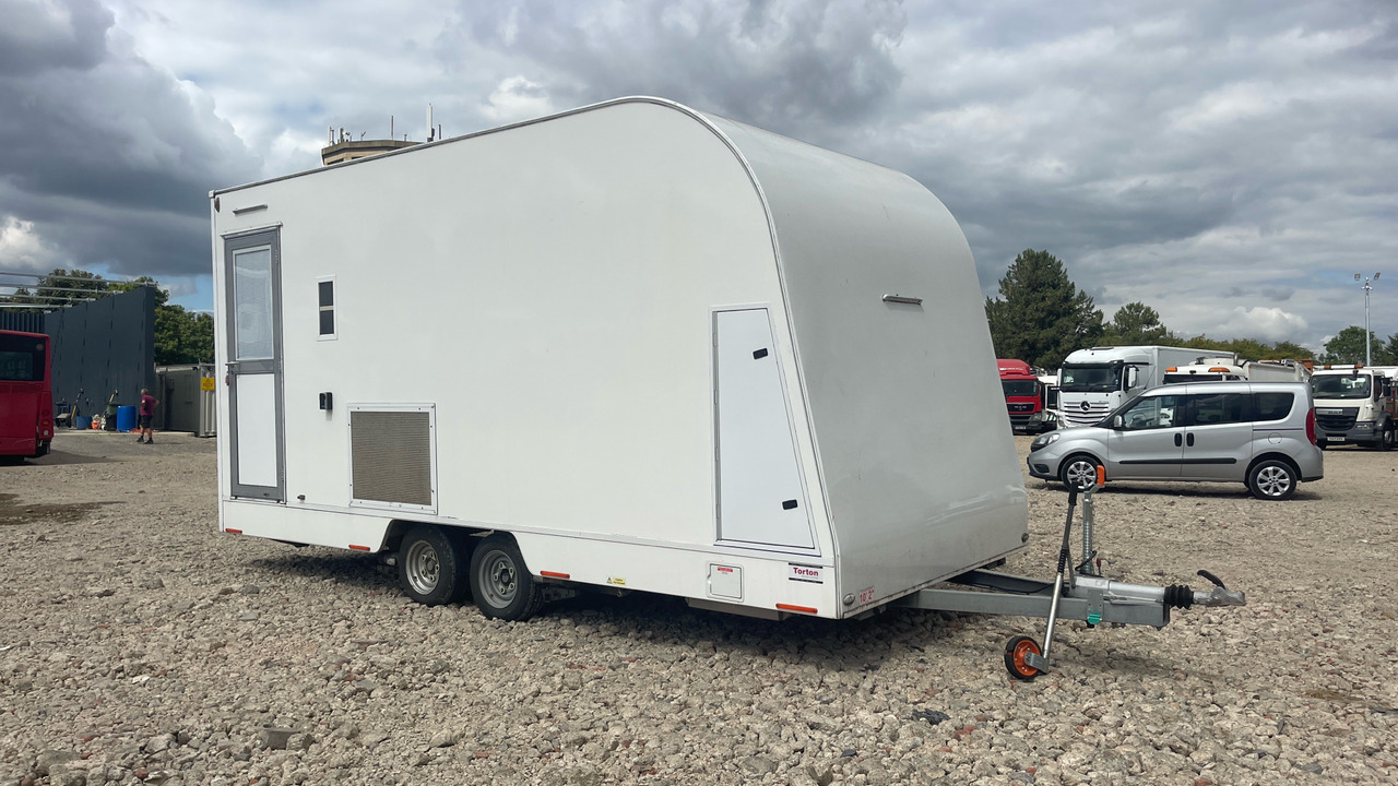 TORTON - Reboque porta máquinas: foto 3 TORTON - Reboque porta máquinas: foto 3