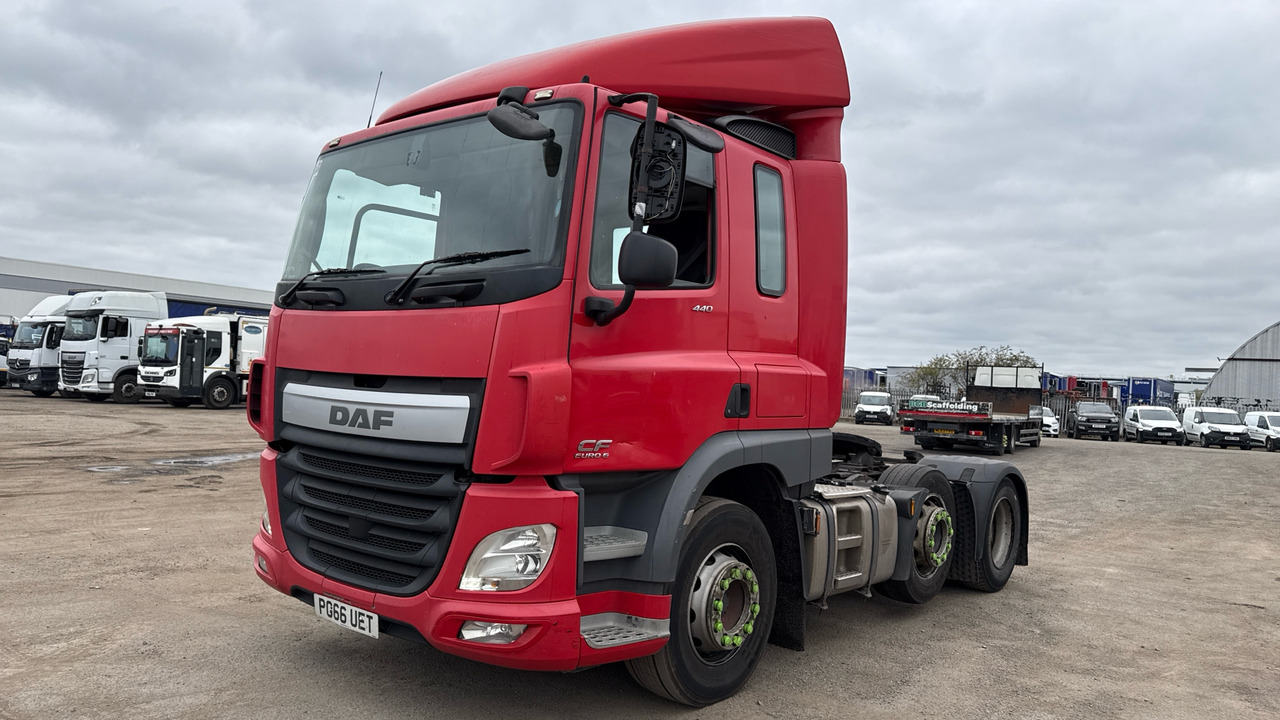DAF CF 440 - Tractor: foto 2 DAF CF 440 - Tractor: foto 2