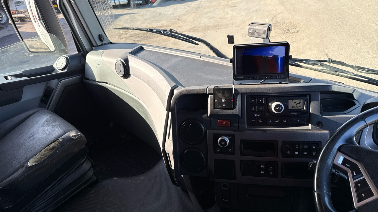 Tractor RENAULT T 460: foto 7