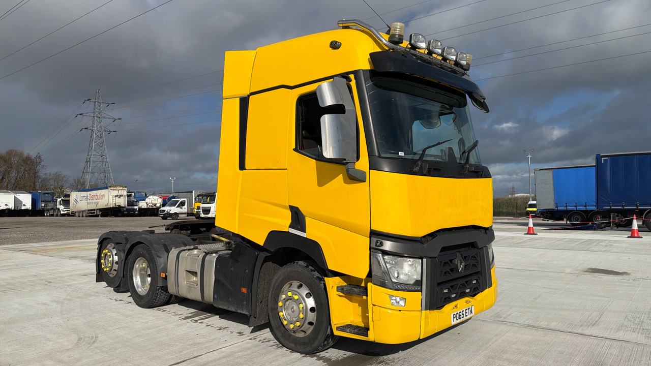 RENAULT T RANGE - Tractor: foto 1 RENAULT T RANGE - Tractor: foto 1