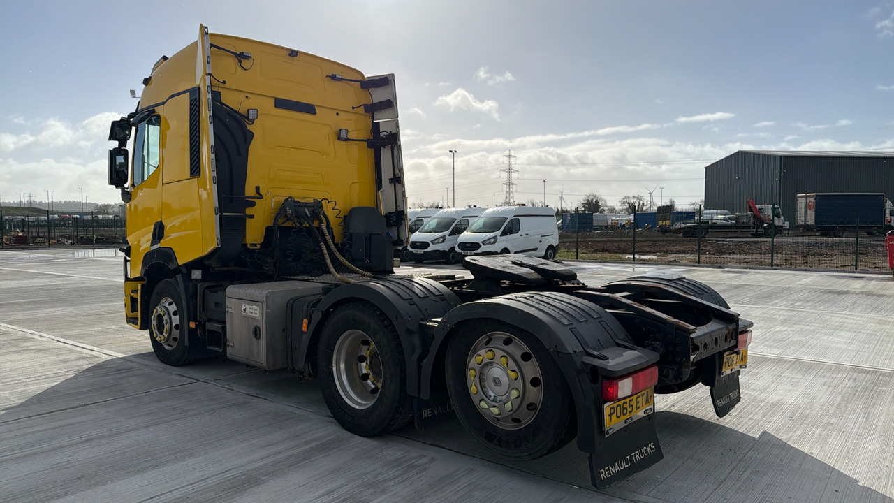 RENAULT T RANGE - Tractor: foto 3 RENAULT T RANGE - Tractor: foto 3