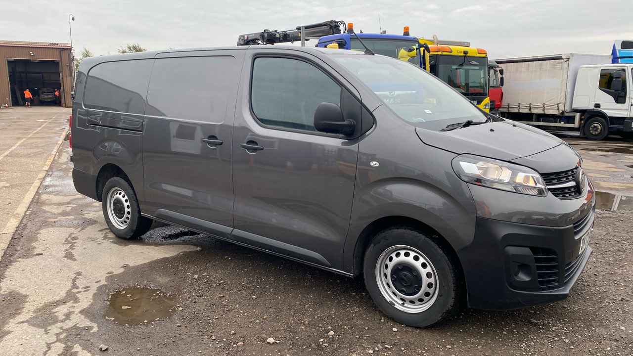VAUXHALL VIVARO 3100 2.0d 145PS Prime - Furgão compacto: foto 1 VAUXHALL VIVARO 3100 2.0d 145PS Prime - Furgão compacto: foto 1
