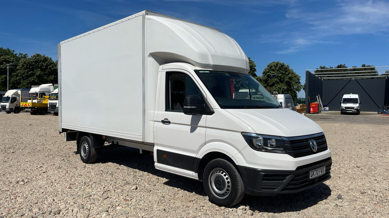 VOLKSWAGEN CRAFTER CR35 2.0 TDI 140PS - Carrinha de contentor: foto 1 VOLKSWAGEN CRAFTER CR35 2.0 TDI 140PS - Carrinha de contentor: foto 1
