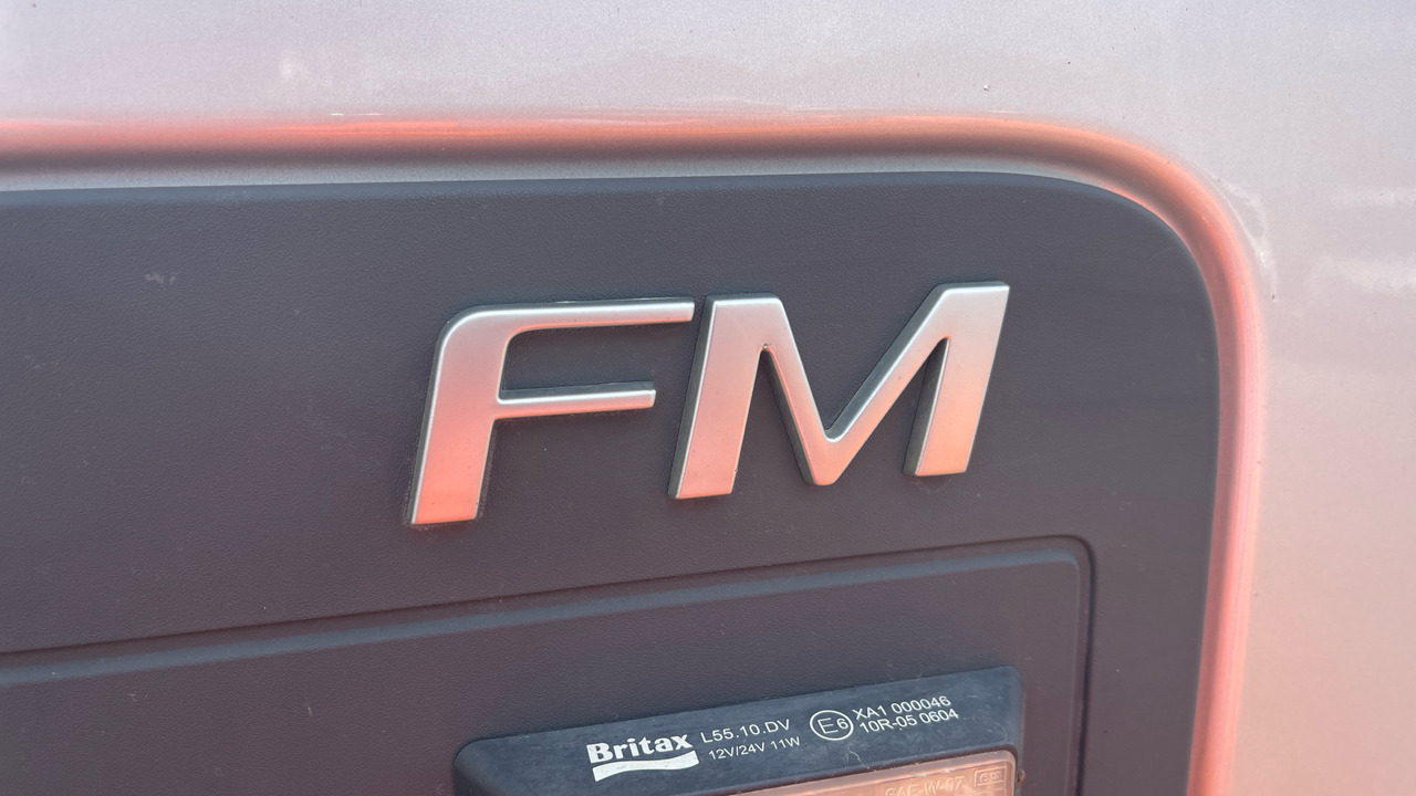 Caminhão polibenne VOLVO FM 500: foto 19
