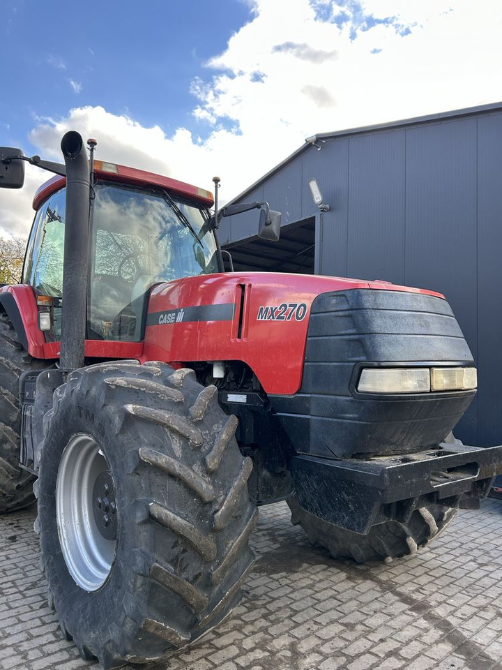 Case MX270 Magnum Pneumatyka Powershifft zaczepy - Trator: foto 1 Case MX270 Magnum Pneumatyka Powershifft zaczepy - Trator: foto 1